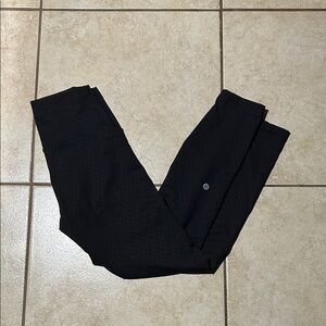 Size 6 Women’s black Lululemon leggings